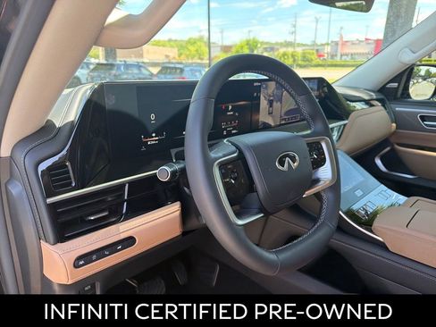 Certified 2025 INFINITI QX80 Luxe AWD/4WD image 19