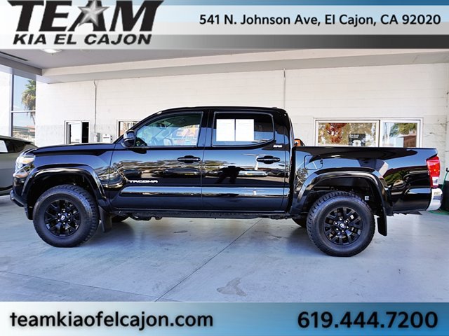 Used 2017 Toyota Tacoma SR5 w/ Tow Package AWD/4WD image 6