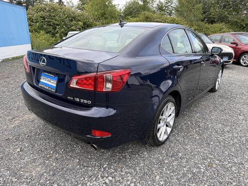 Used 2011 Lexus IS 250 AWD w/ Premium Pkg Value Edition image 4