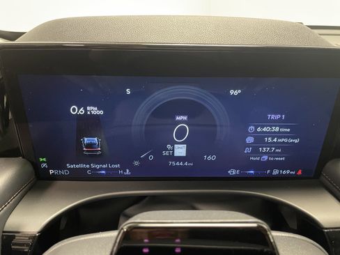 Used 2025 Lincoln Aviator AWD w/ Jet Appearance Package image 17