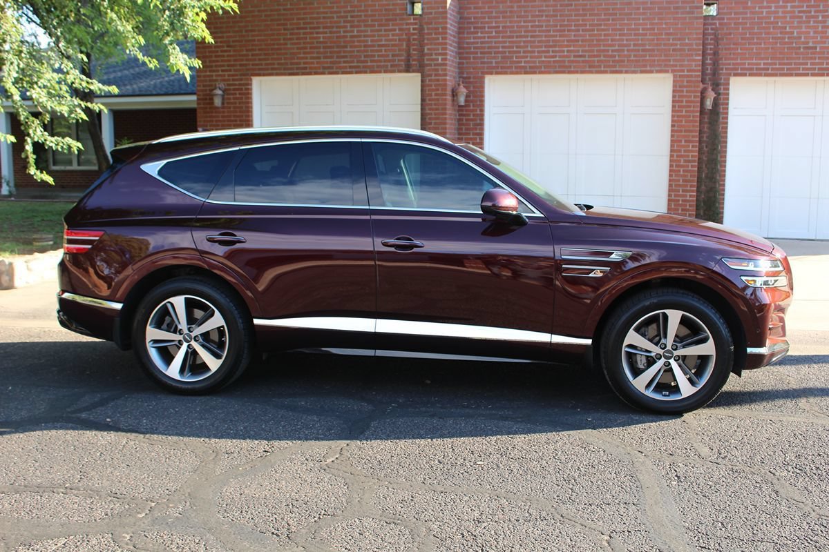 Used 2021 Genesis GV80 3.5T w/ Advanced Package 06 AWD/4WD image 3