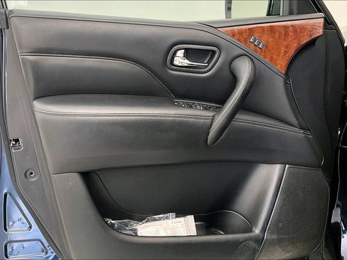 Used 2019 INFINITI QX80 Luxe RWD image 15