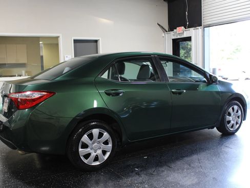 Used 2016 Toyota Corolla LE FWD image 3
