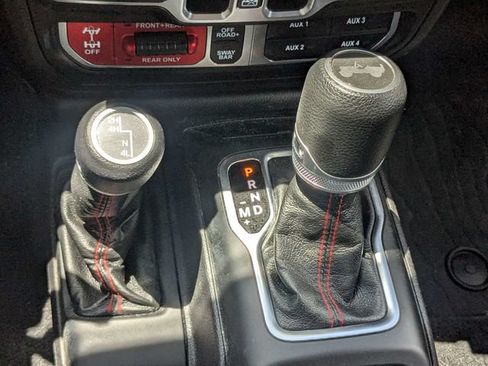 Used 2021 Jeep Wrangler Unlimited Rubicon AWD/4WD image 23