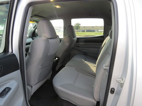 Used 2012 Toyota Tacoma PreRunner w/ TRD Off-Road Pkg image 29