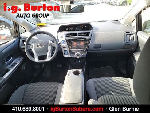 Used 2015 Toyota Prius V Three image 6