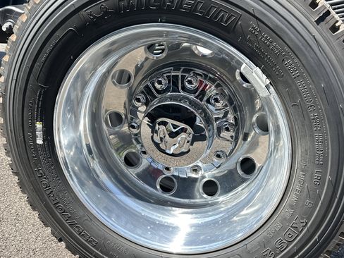 New 2026 RAM 5500 Laramie AWD/4WD image 34