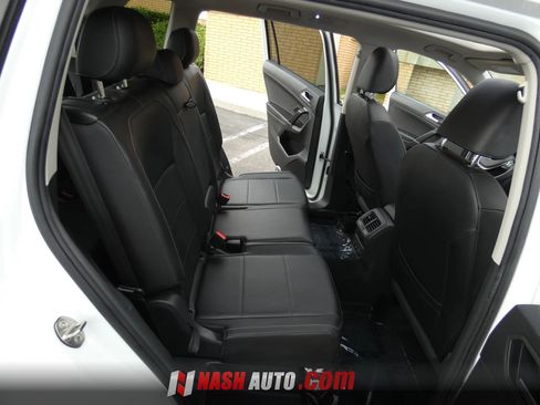 Used 2020 Volkswagen Tiguan SE w/ Panoramic Sunroof Package FWD image 34