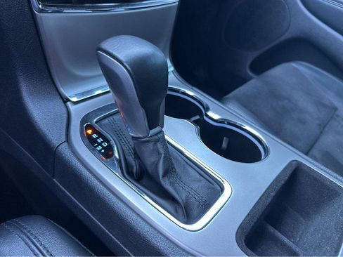 Used 2021 Jeep Grand Cherokee Laredo X image 28