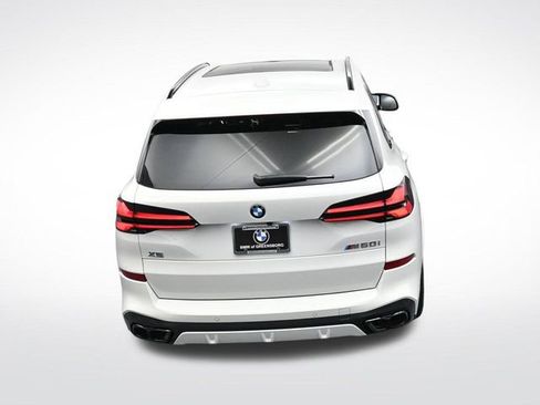 New 2026 BMW X5 M60i w/ Climate Comfort Package image 25