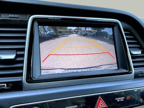 Used 2018 Hyundai Sonata Limited FWD image 24