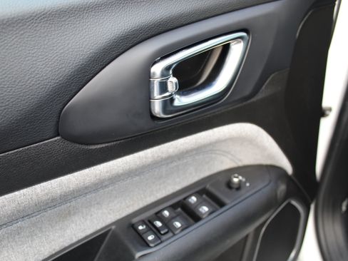 Used 2022 Jeep Compass Latitude w/ Convenience Group image 6