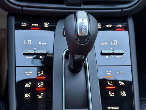 New 2026 Porsche Macan GTS image 25