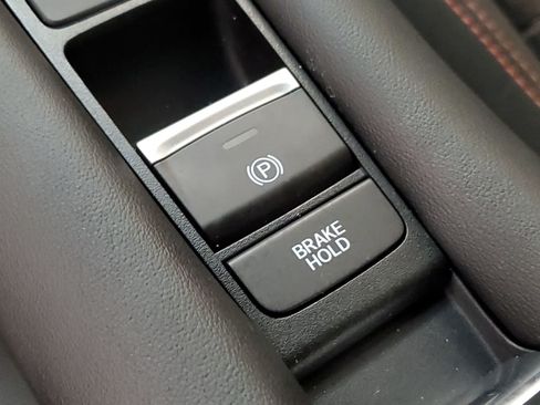 Certified 2025 Honda HR-V Sport image 30
