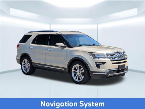Used 2018 Ford Explorer Limited FWD image 10