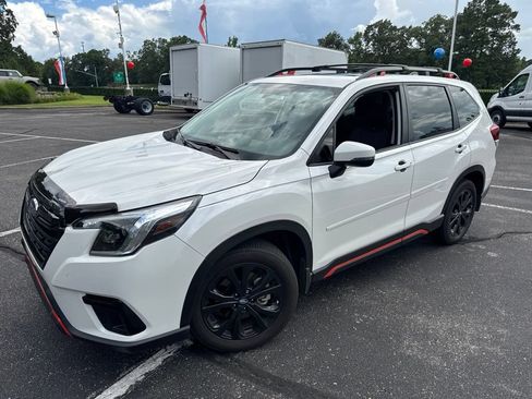 Used 2024 Subaru Forester Sport AWD/4WD image 3