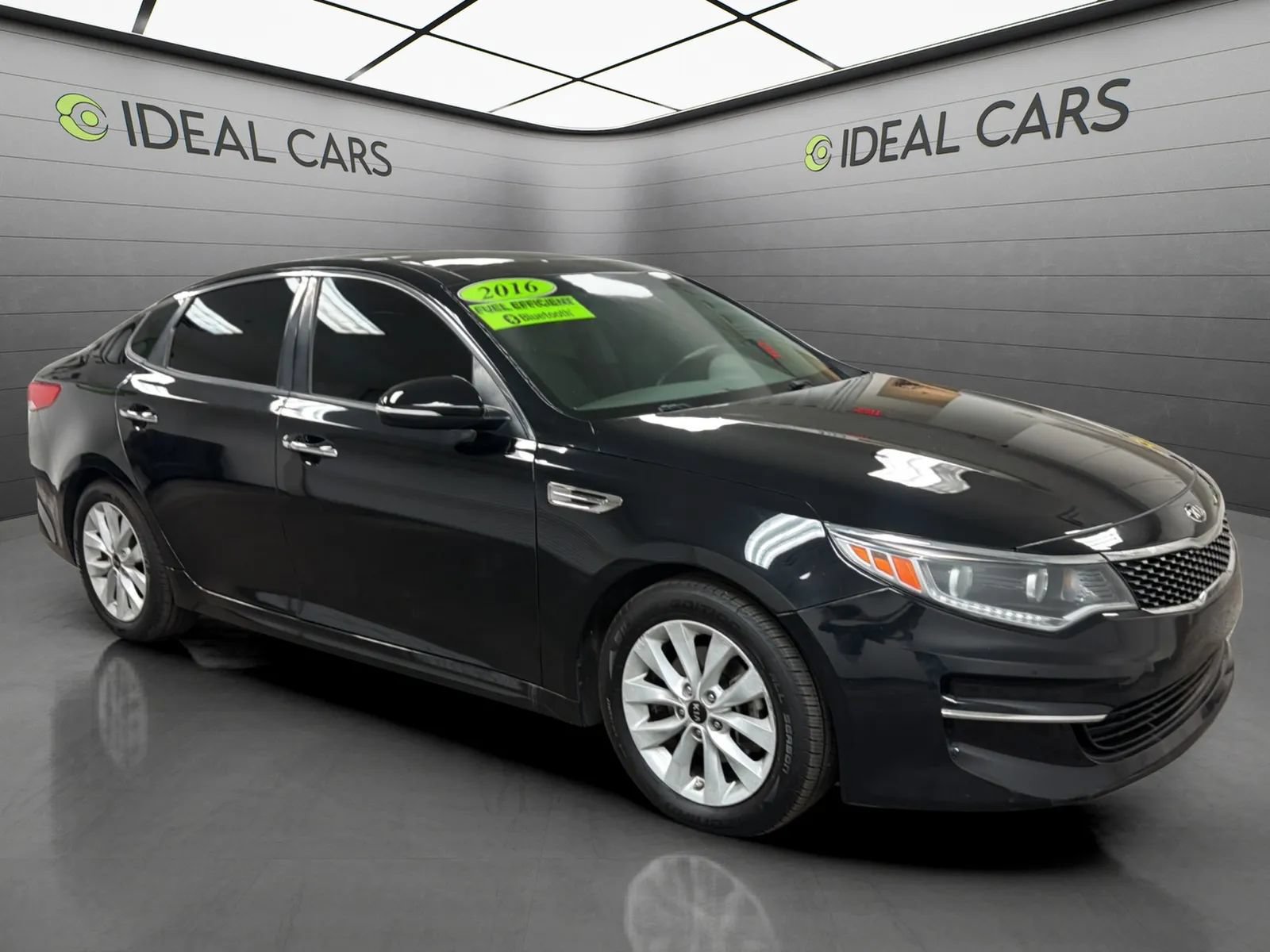 Used 2016 Kia Optima EX w/ Premium Package FWD image 3