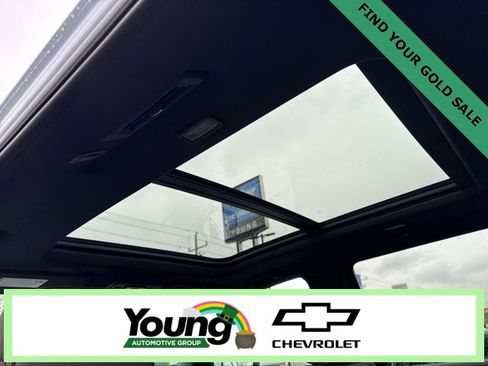 New 2026 Chevrolet Suburban High Country image 18