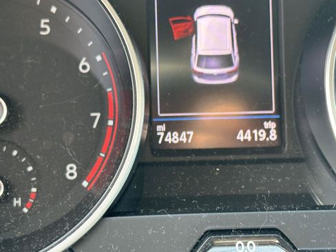 Used 2021 Volkswagen Tiguan S FWD image 13