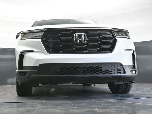Certified 2025 Honda Pilot Sport image 38