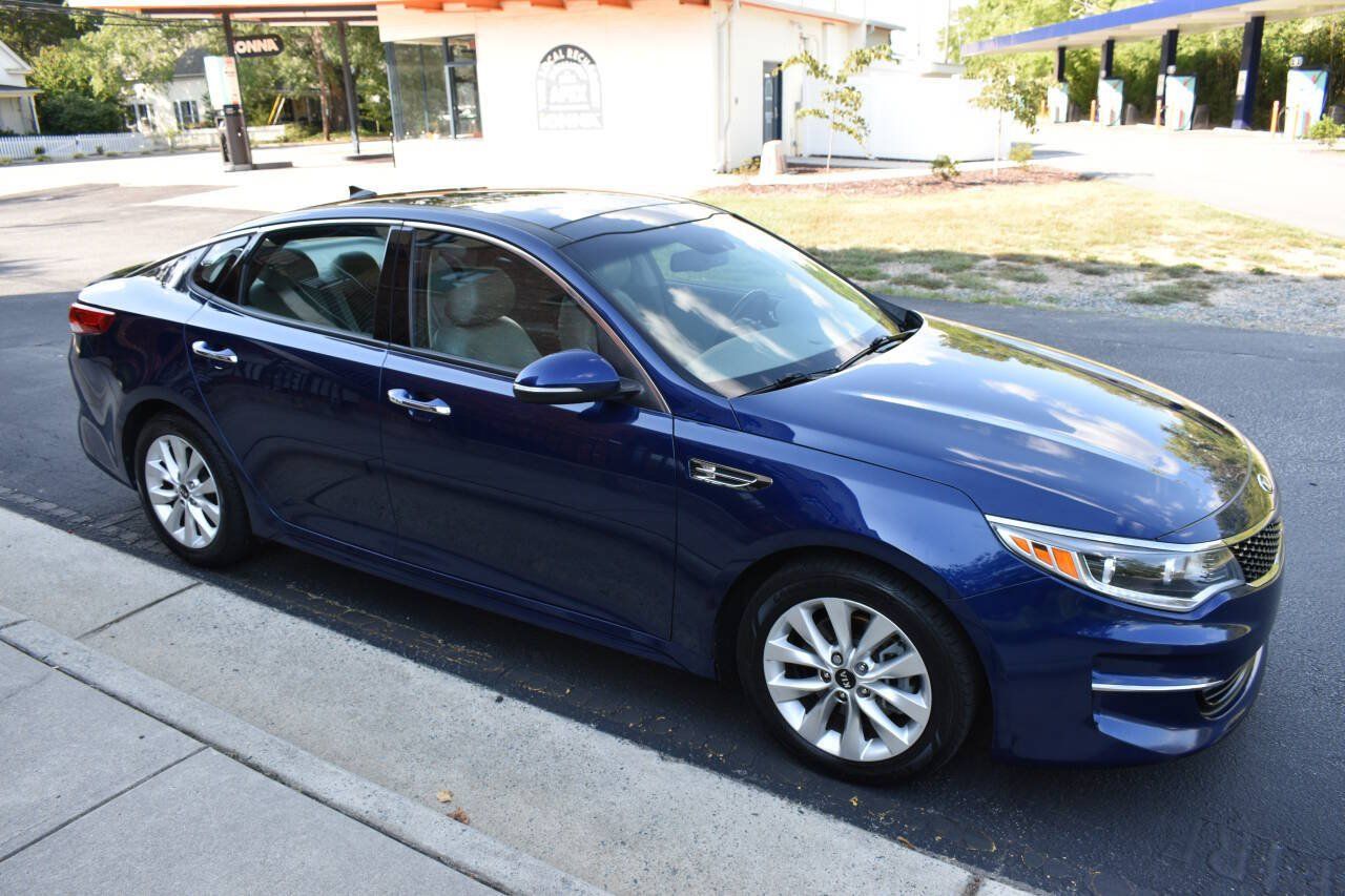 Used 2016 Kia Optima EX w/ Premium Package FWD image 42