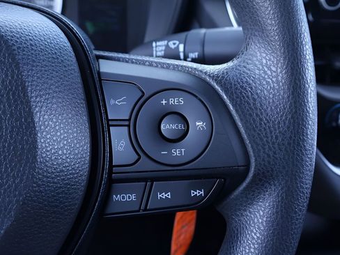 Certified 2022 Toyota Corolla LE FWD image 19