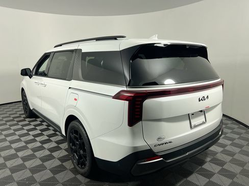 New 2027 Kia Carnival SX w/ Dark Edition Package FWD image 7