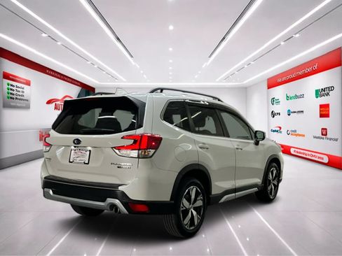 Used 2020 Subaru Forester Touring AWD/4WD image 7