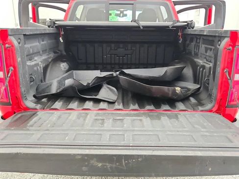 Used 2018 Chevrolet Colorado Z71 AWD/4WD image 37