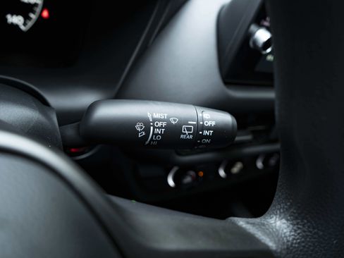 Used 2026 Honda HR-V LX image 24