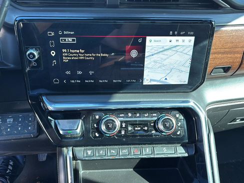 Used 2024 GMC Sierra 2500 Denali Ultimate image 19