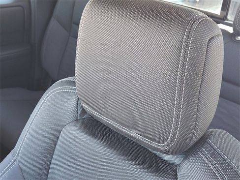 Used 2023 Nissan Frontier SV w/ SV Convenience Package image 16