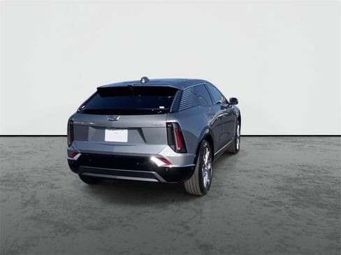 Certified 2026 Cadillac Optiq Luxury 1 image 7