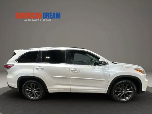 Used 2016 Toyota Highlander Limited Platinum AWD/4WD image 6