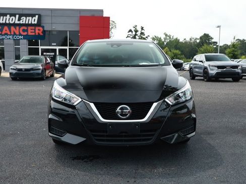 Used 2022 Nissan Versa S FWD image 2
