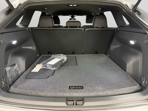 New 2026 Volkswagen Atlas Cross Sport SE AWD/4WD image 9