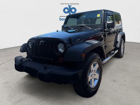 Used 2013 Jeep Wrangler Sport AWD/4WD image 2