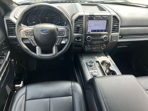 Used 2020 Ford Expedition Max XLT w/ Equipment Group 202A AWD/4WD image 25