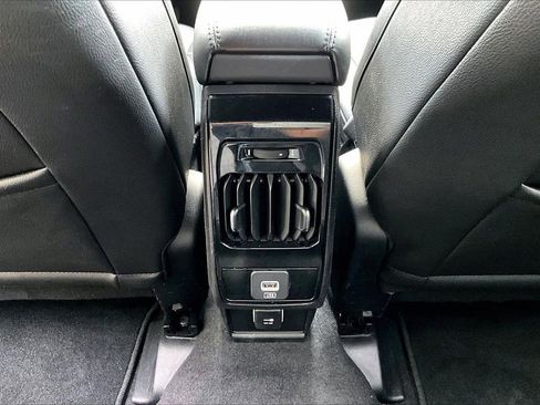 Used 2025 Jeep Compass Limited AWD/4WD image 15