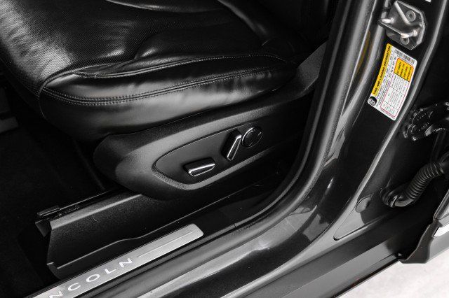 Used 2019 Lincoln MKC Reserve AWD/4WD image 36