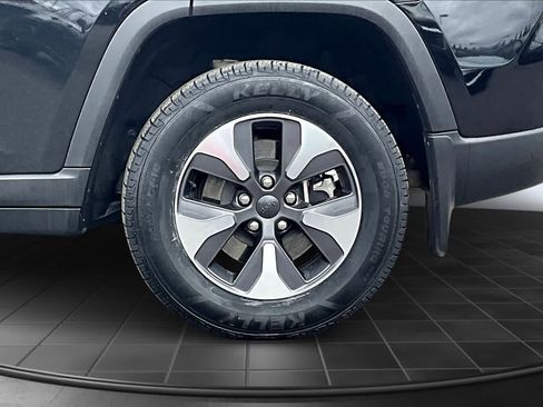 Used 2022 Jeep Grand Cherokee Limited 4xe w/ MOPAR Finishing Package AWD/4WD image 36