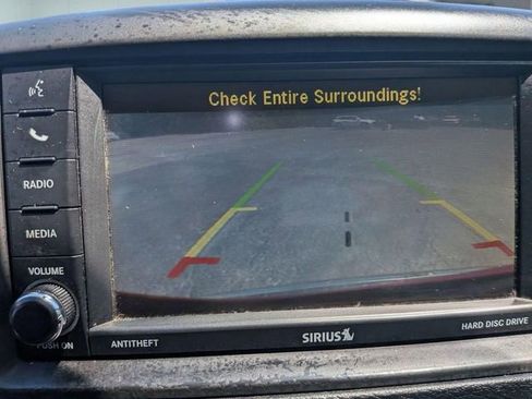 Used 2013 Chrysler Town & Country Touring-L w/ Driver Convenience Group FWD image 22