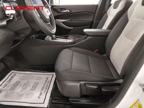 Used 2024 Chevrolet Trax LS FWD image 23
