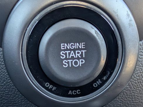 Used 2015 Hyundai Veloster Turbo image 24