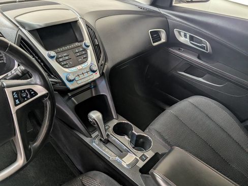 Used 2015 Chevrolet Equinox LT image 11