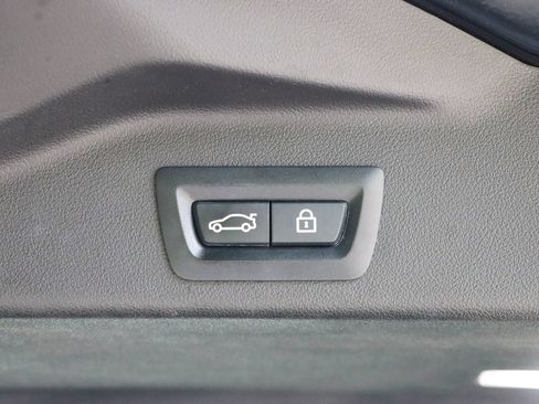 Used 2019 BMW X5 xDrive40i w/ Convenience Package AWD/4WD image 25