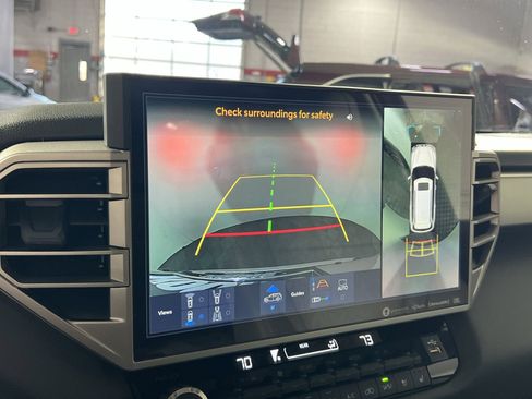 Used 2024 Toyota Sequoia Limited image 19