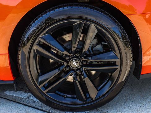 Used 2015 Ford Mustang GT Premium RWD image 25
