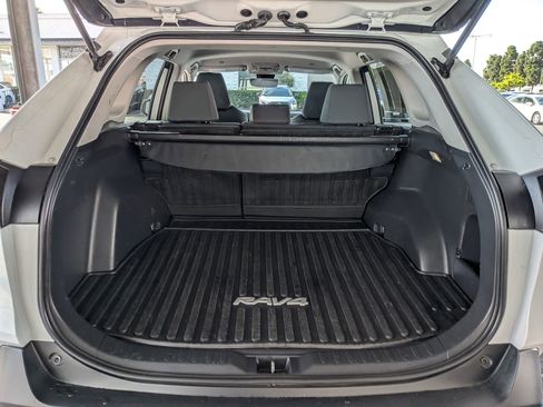 Used 2024 Toyota RAV4 XLE image 32