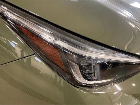 Used 2025 Subaru Crosstrek 2.5i Limited AWD/4WD image 28